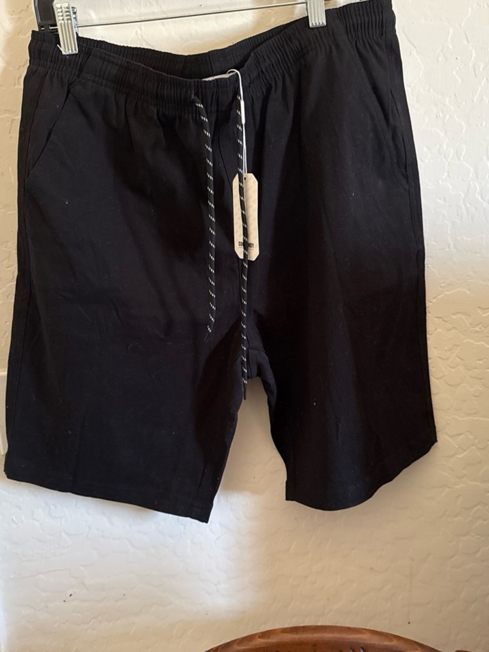 Men's Black Elastic Drawstring Athletic Shorts